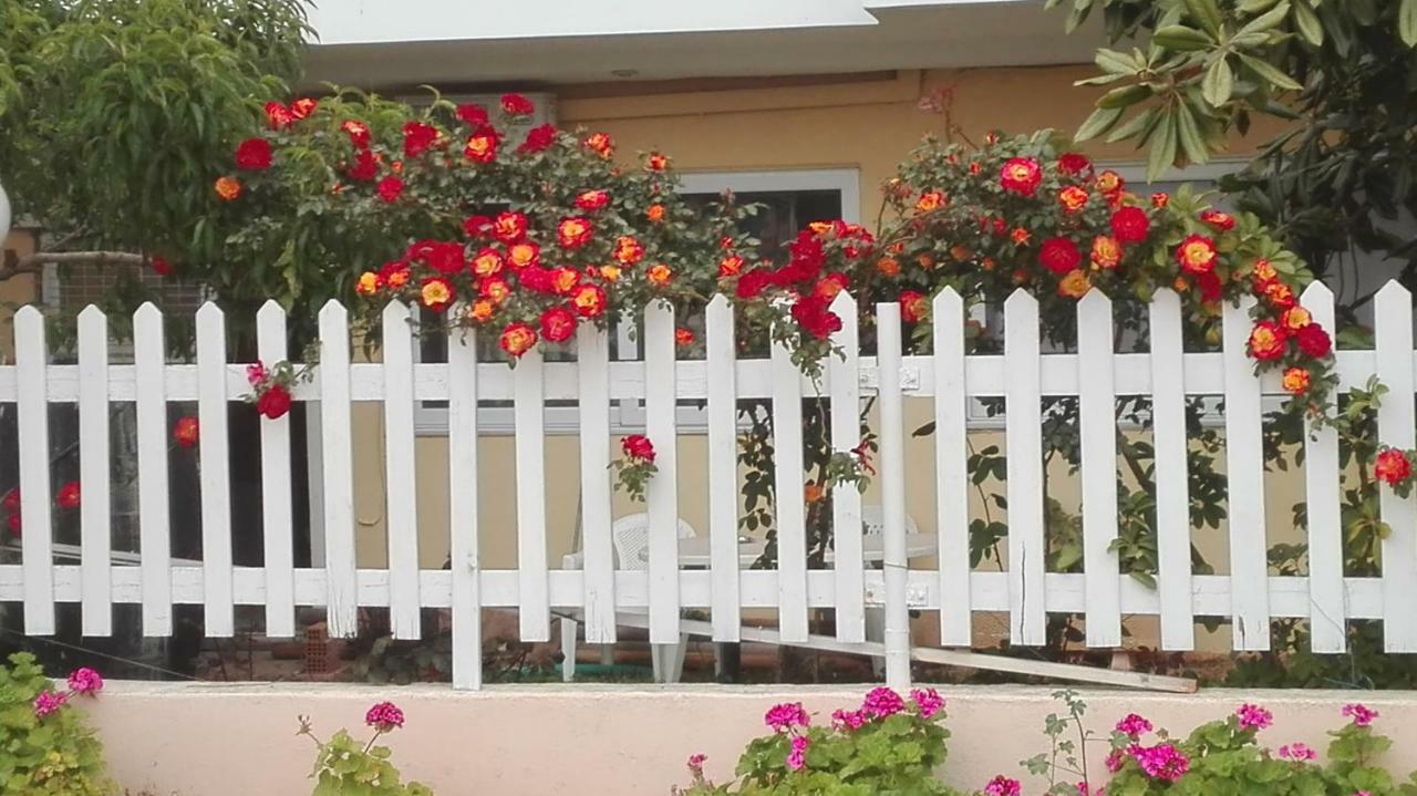 Faros Apartments ミティカス エクステリア 写真